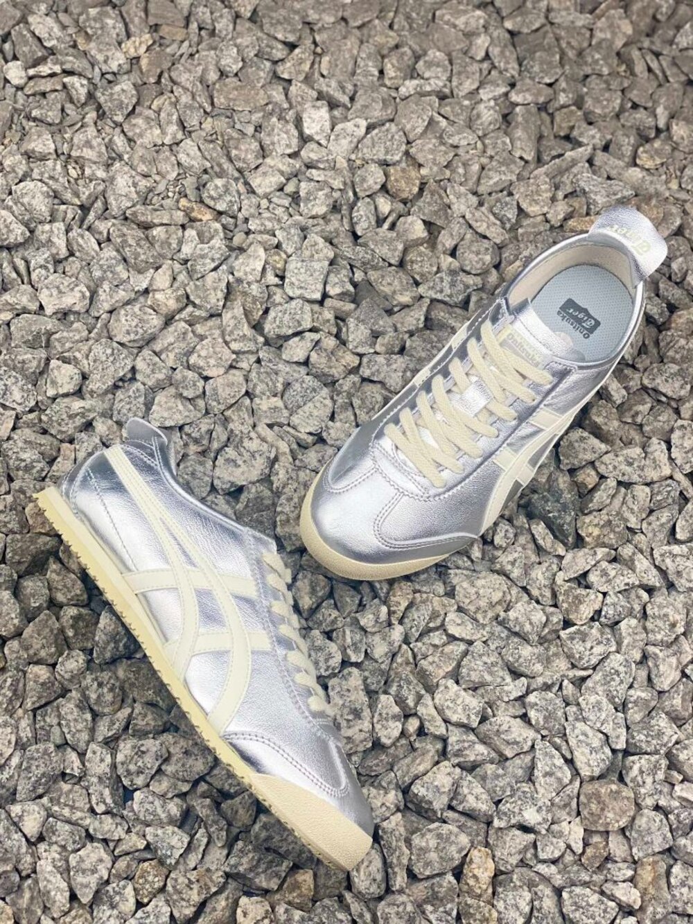 Onitsuka Tiger Mexico 66 Women’s Silver White Metallic Sneakers - Picture 3 of 8